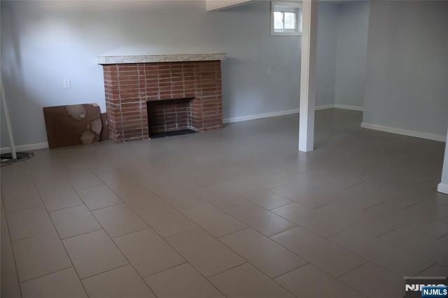 1032 Glen Road, Fort Lee, NJ 07024