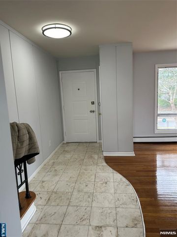 1032 Glen Road, Fort Lee, NJ 07024