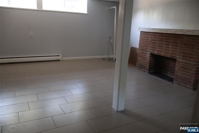 1032 Glen Road, Fort Lee, NJ 07024