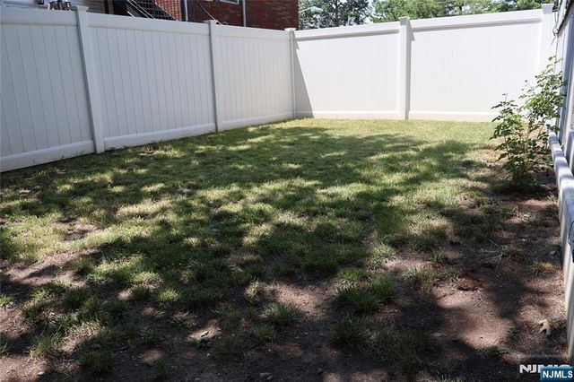 1032 Glen Road, Fort Lee, NJ 07024