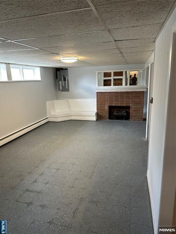 1032 Glen Road, Fort Lee, NJ 07024