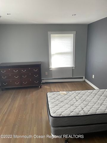363 Lake Avenue, Oakhurst, NJ 07755