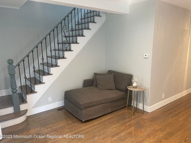 363 Lake Avenue, Oakhurst, NJ 07755