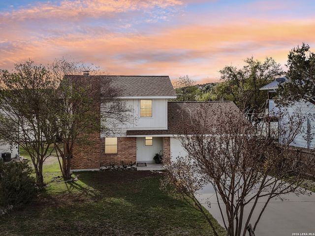 127 Cedar Tree Ln, Canyon Lake, TX 78133