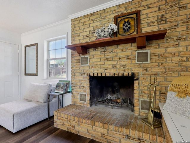 127 Cedar Tree Ln, Canyon Lake, TX 78133