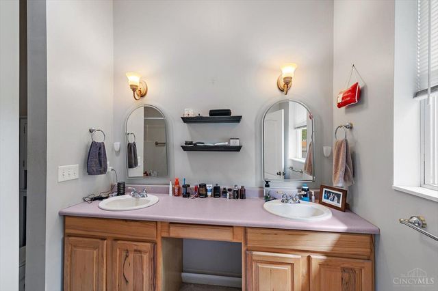 277 Symmes Road, Fairfield, OH 45014