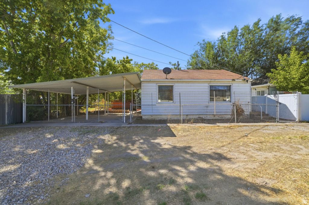 236 N 900 W, Salt Lake City, UT 84116 — exterior