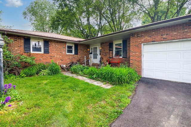 4019 Mink Street SW, Pataskala, OH 43062