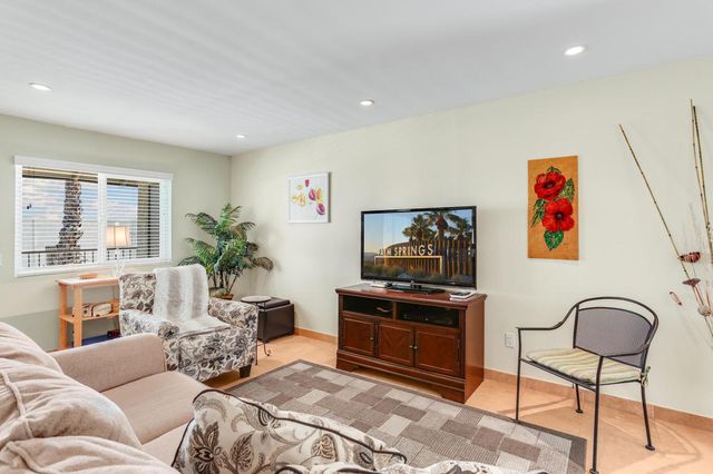 1830 N Mira Loma Way, Palm Springs, CA 92262