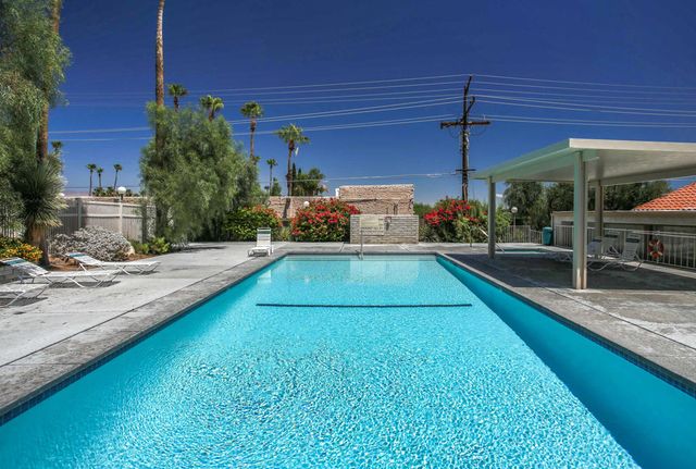 1830 N Mira Loma Way, Palm Springs, CA 92262