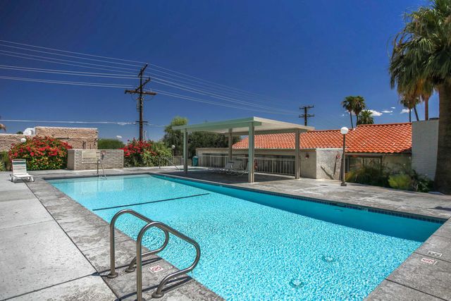 1830 N Mira Loma Way, Palm Springs, CA 92262