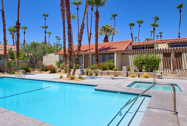 1830 N Mira Loma Way, Palm Springs, CA 92262