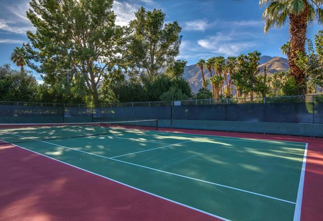 1830 N Mira Loma Way, Palm Springs, CA 92262