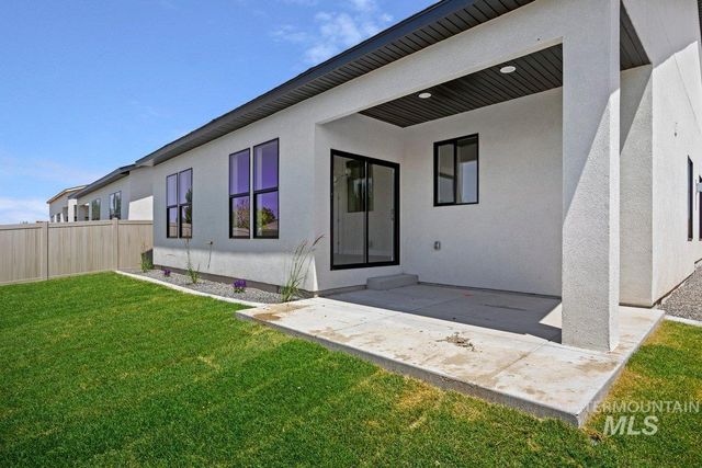 517 Canyon Falls Dr., Twin Falls, ID 83301