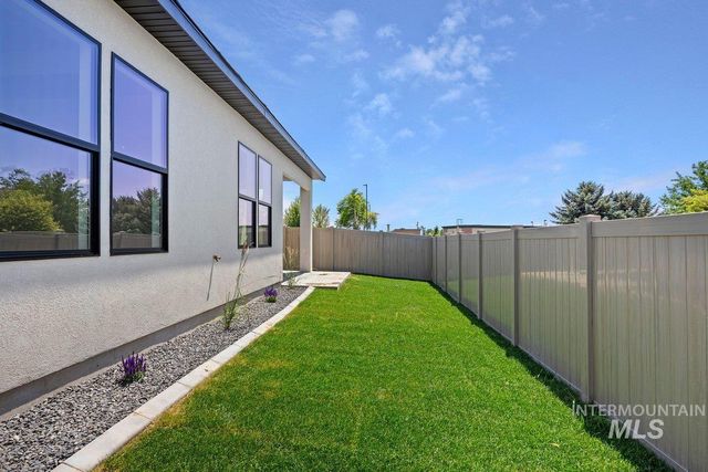 517 Canyon Falls Dr., Twin Falls, ID 83301