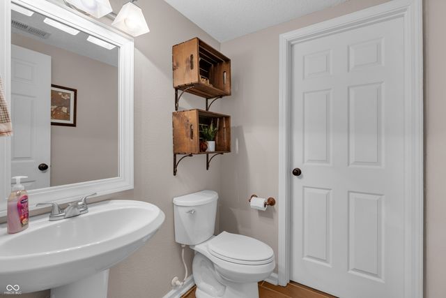 6432 Green Grass Lane, Whitestown, IN 46075