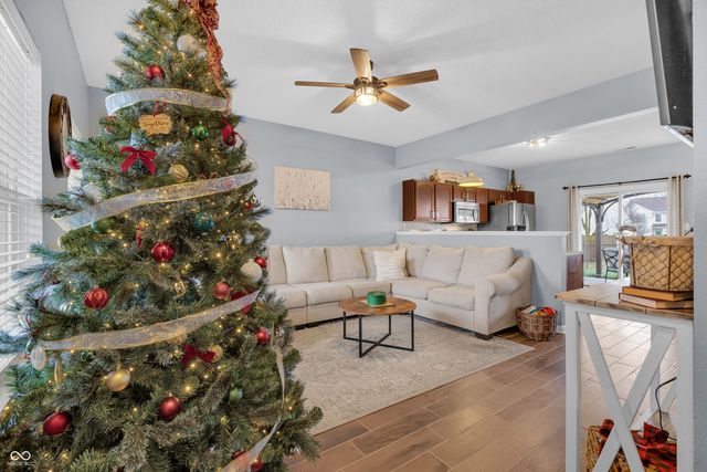 6432 Green Grass Lane, Whitestown, IN 46075