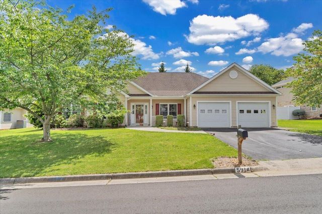 5914 Crumpacker DR, Roanoke, VA 24012