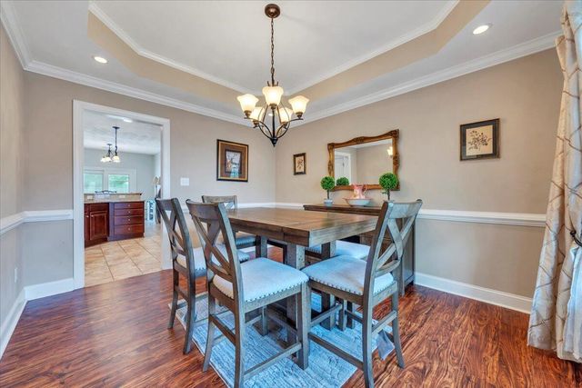 5914 Crumpacker DR, Roanoke, VA 24012