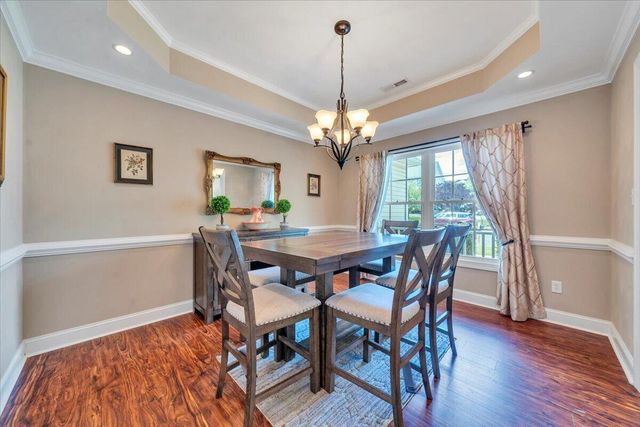 5914 Crumpacker DR, Roanoke, VA 24012