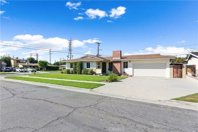 8805 Stardust Lane, Anaheim, CA 92804