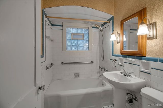 652 Wehrle Drive, Amherst, NY 14225