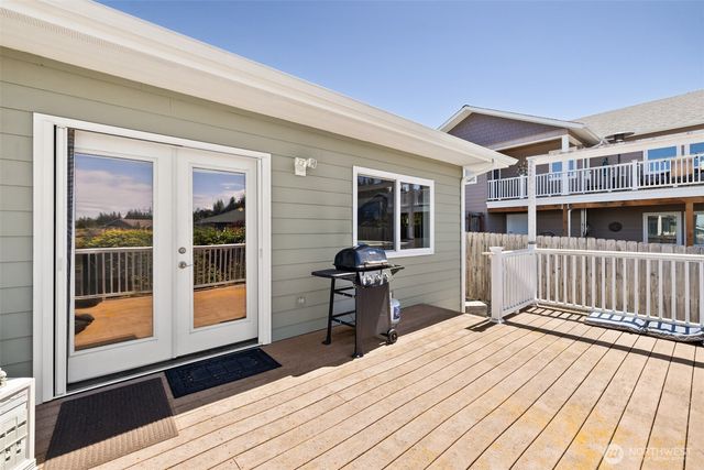 40 Coral Drive, Sequim, WA 98382