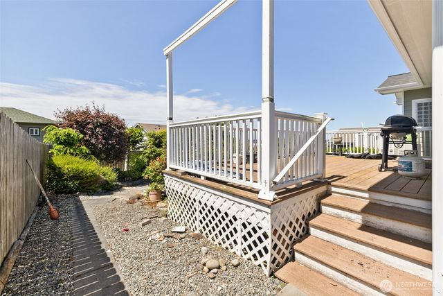 40 Coral Drive, Sequim, WA 98382