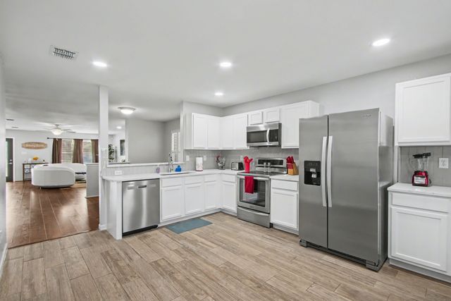 2213 Bradford Pear Drive, Little Elm, TX 75068