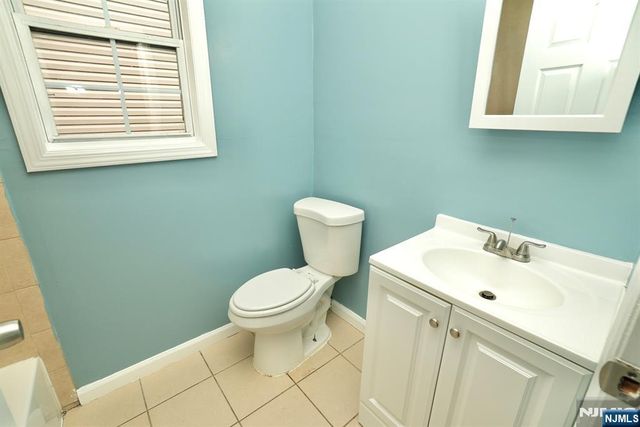 711 S 11th Street, Newark, NJ 07103