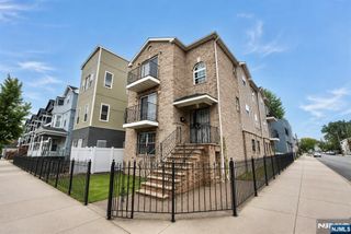 711 S 11th Street, Newark, NJ 07103