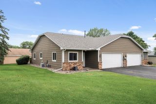 701 Auburn Place NW, Elk River, MN 55330