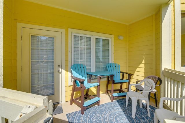 7000 Seawall Boulevard 914, Galveston, TX 77551