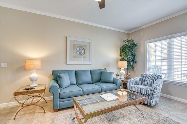 7000 Seawall Boulevard 914, Galveston, TX 77551