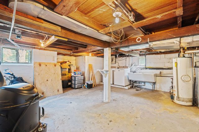 26177 W Lakeview Avenue, Ingleside, IL 60041