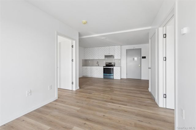 70-25 Queens Boulevard 7J, Woodside, NY 11377