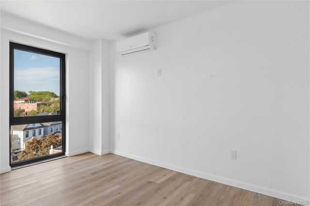 70-25 Queens Boulevard 7J, Woodside, NY 11377