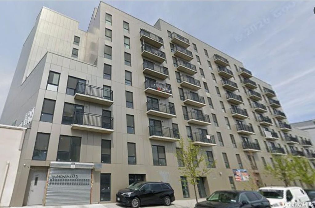 70-25 Queens Boulevard 7J, Woodside, NY 11377