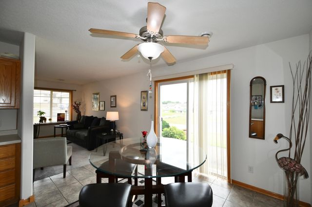 1024 Amanda Court SW, Pine Island, MN 55963