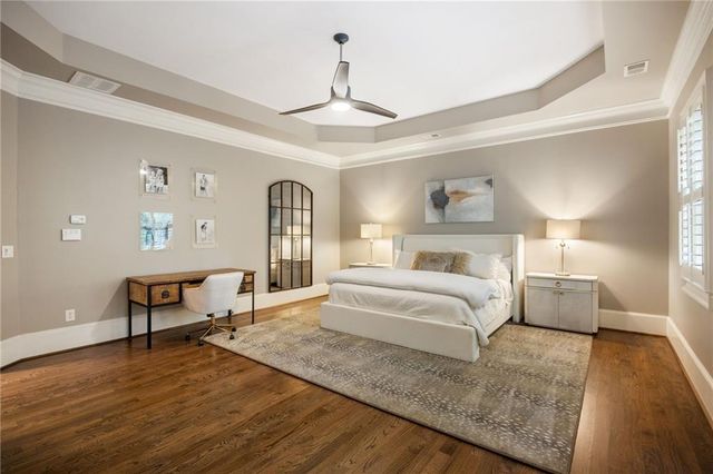 320 Valley Brook Way NE, Atlanta, GA 30342