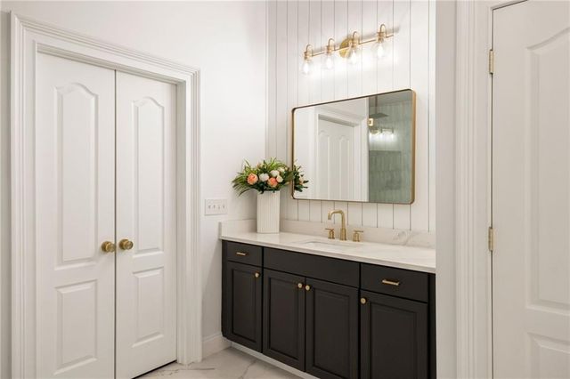 320 Valley Brook Way NE, Atlanta, GA 30342