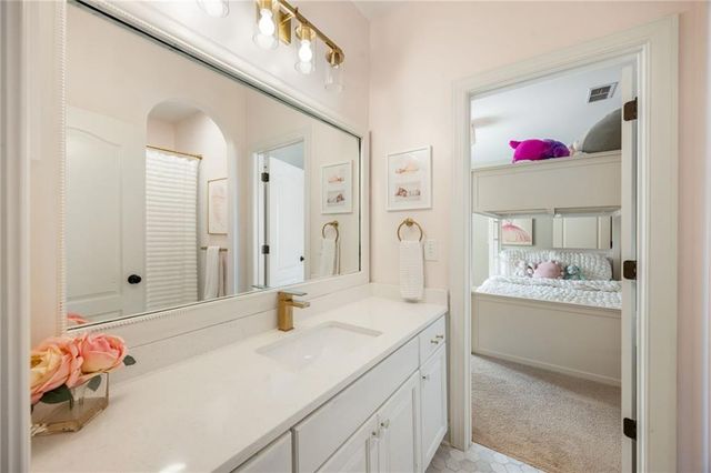 320 Valley Brook Way NE, Atlanta, GA 30342