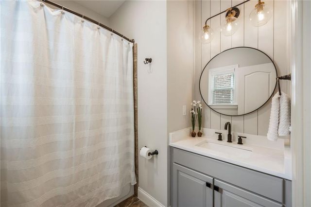 320 Valley Brook Way NE, Atlanta, GA 30342