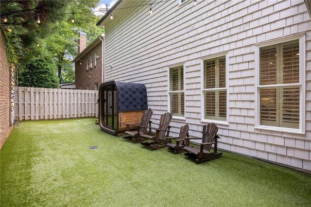320 Valley Brook Way NE, Atlanta, GA 30342