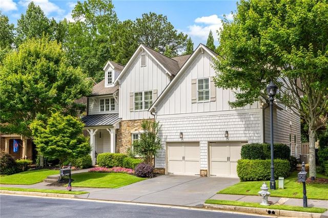 320 Valley Brook Way NE, Atlanta, GA 30342