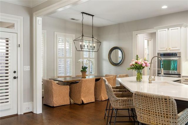 320 Valley Brook Way NE, Atlanta, GA 30342