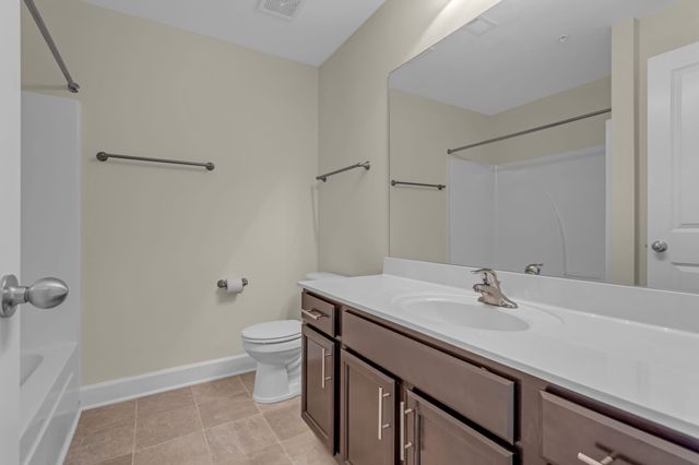 8121 Lenox Creekside Dr Unit 3, Antioch, TN 37013