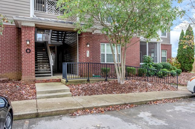 8121 Lenox Creekside Dr Unit 3, Antioch, TN 37013