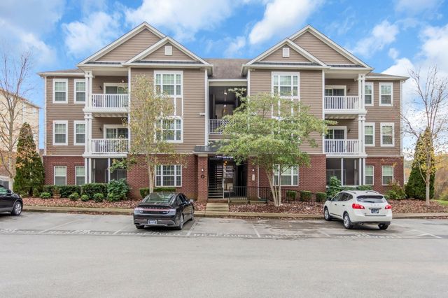 8121 Lenox Creekside Dr Unit 3, Antioch, TN 37013