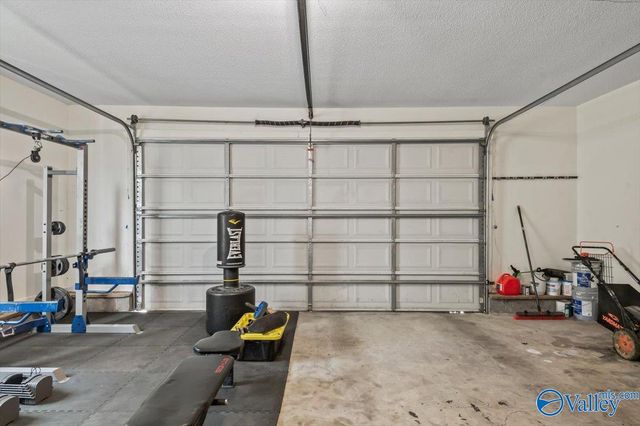 2040 Whitesville Road, Albertville, AL 35950